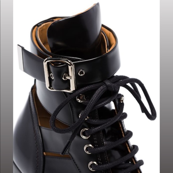 Chloé Black Reilly Leather Buckle Ankle Boots - Picture 5 of 15